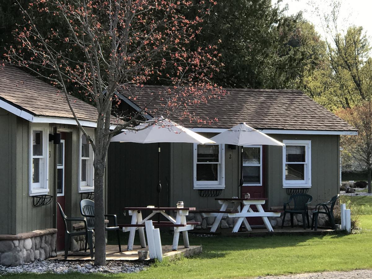 Motel Cedar Ridge Cabins Honor Exterior foto